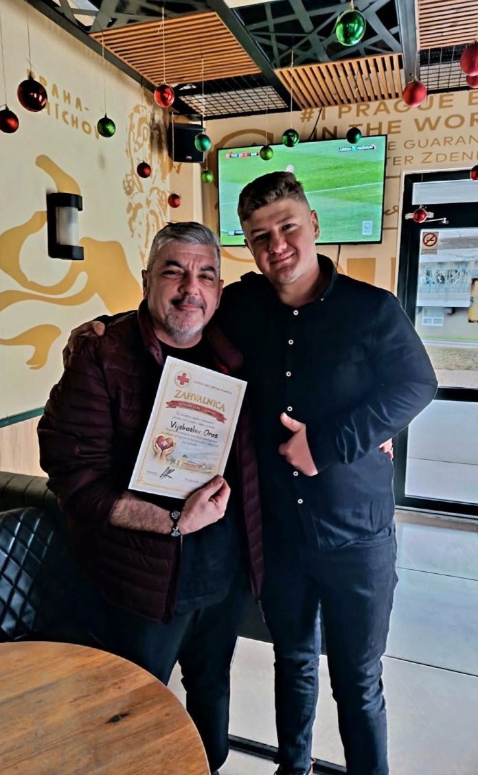 ee0dd2cb-a142-4521-8738-b1cb2839bdec