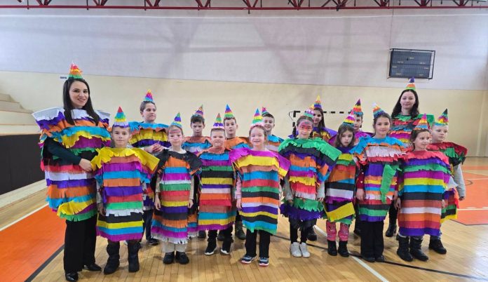 b6869b99-d547-4558-8f2b-2bbcf00ef043