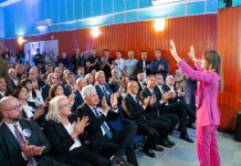 U prepunoj dvorani u Fojnici održan predizborni skup HDZ BiH